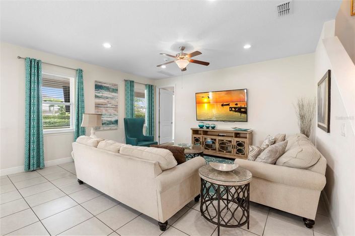 Image No.30-8 Bed Property for sale