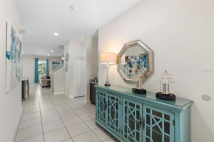 Image No.33-8 Bed Property for sale