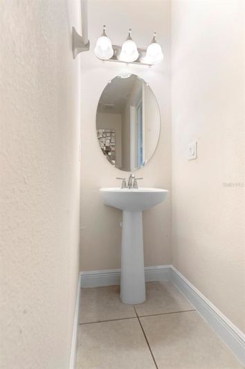 Image No.42-8 Bed Property for sale