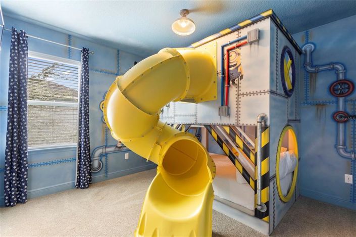 Image No.43-8 Bed Property for sale