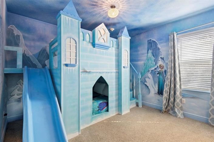 Image No.48-8 Bed Property for sale