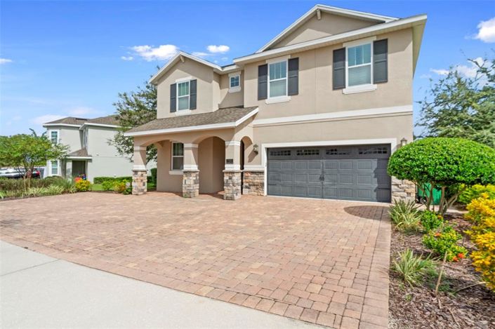 Image No.5-8 Bed Property for sale