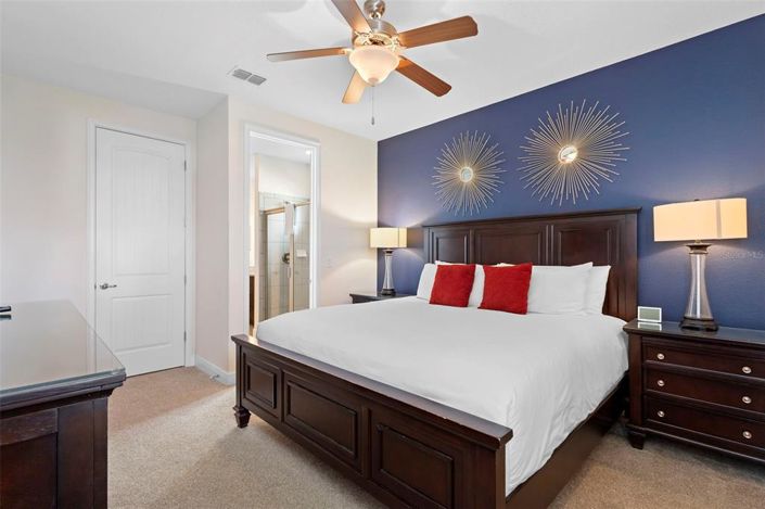 Image No.50-8 Bed Property for sale