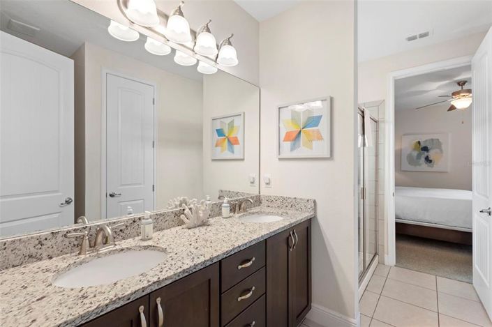 Image No.53-8 Bed Property for sale