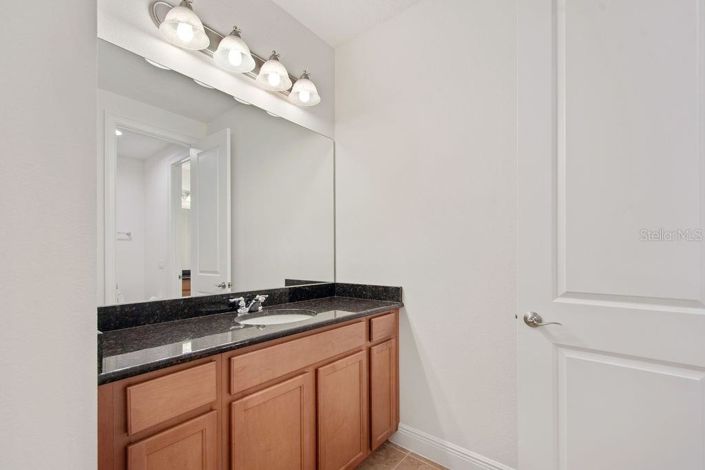 Image No.21-6 Bed Property for sale