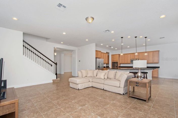 Image No.6-6 Bed Property for sale