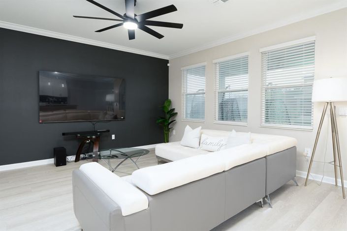 Image No.10-4 Bed Property for sale