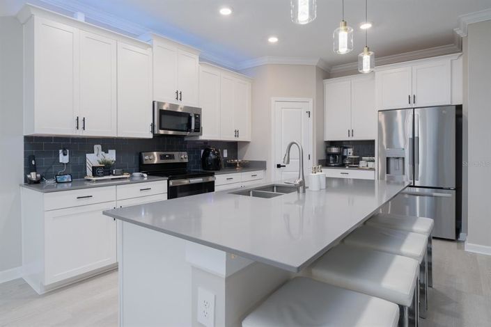 Image No.12-4 Bed Property for sale