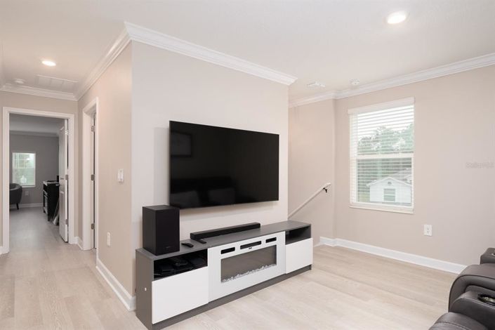 Image No.20-4 Bed Property for sale