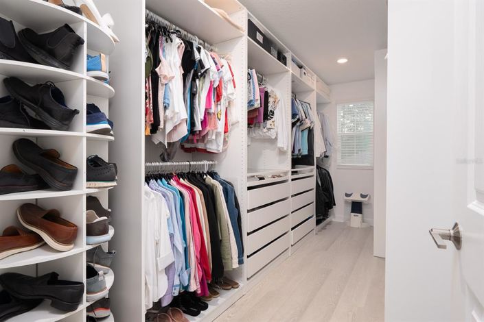 Image No.33-4 Bed Property for sale