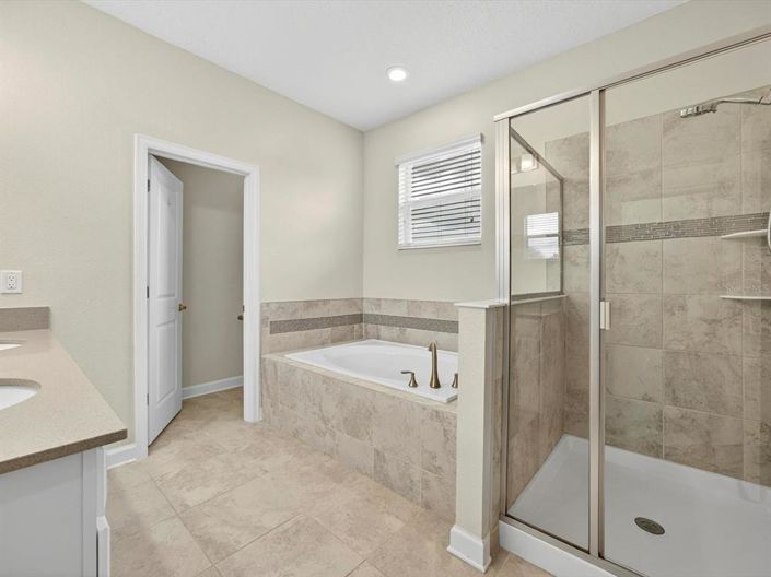 Image No.23-3 Bed Property for sale