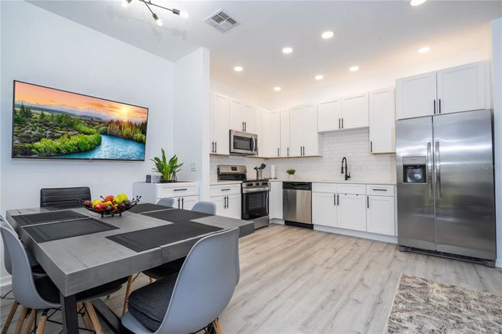 Image No.16-4 Bed Townhouse for sale