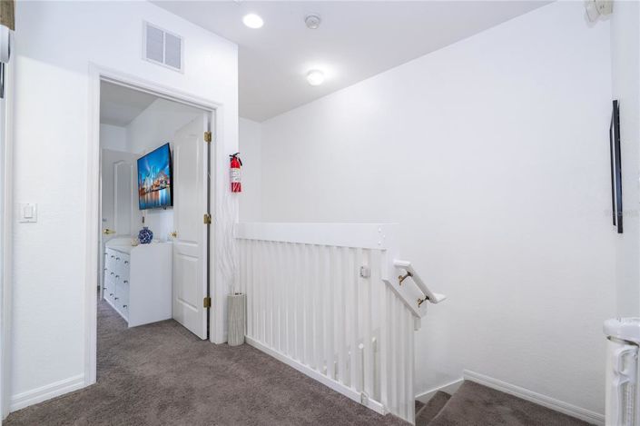 Image No.22-4 Bed Townhouse for sale