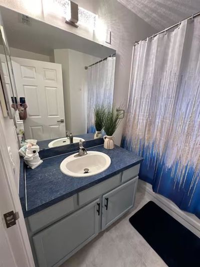 Image No.15-3 Bed Property for sale