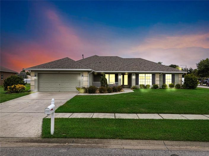 Image No.1-4 Bed Property for sale