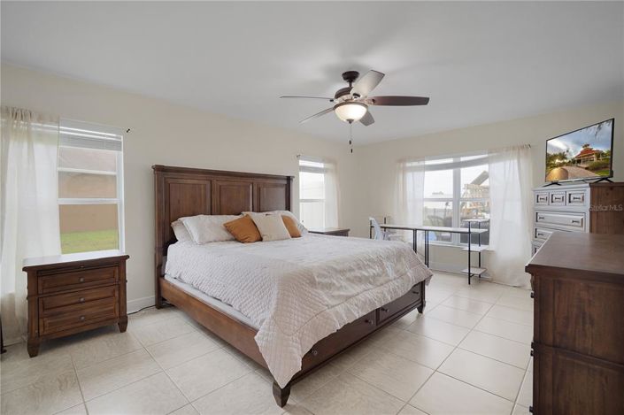 Image No.21-4 Bed Property for sale