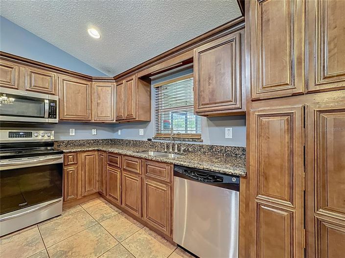 Image No.24-3 Bed Property for sale