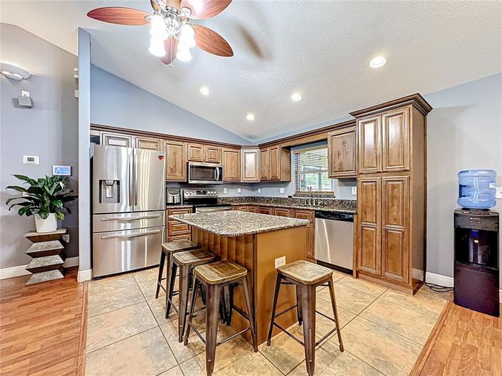 Image No.26-3 Bed Property for sale