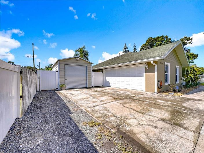 Image No.54-3 Bed Property for sale