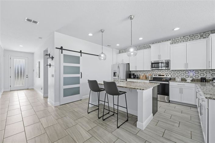 Image No.2-4 Bed Property for sale