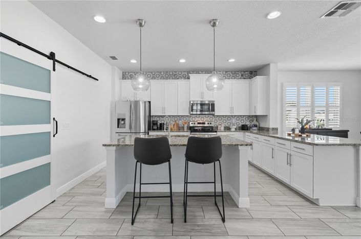 Image No.3-4 Bed Property for sale