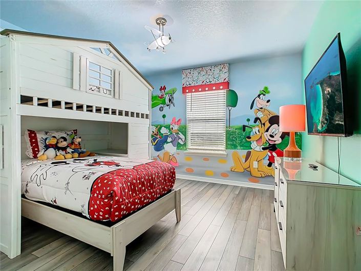 Image No.22-7 Bed Property for sale