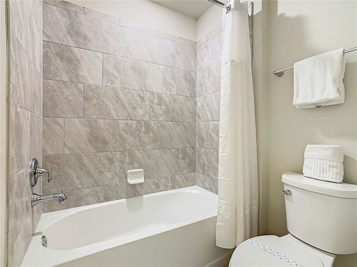 Image No.34-7 Bed Property for sale