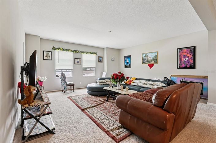 Image No.7-4 Bed Property for sale