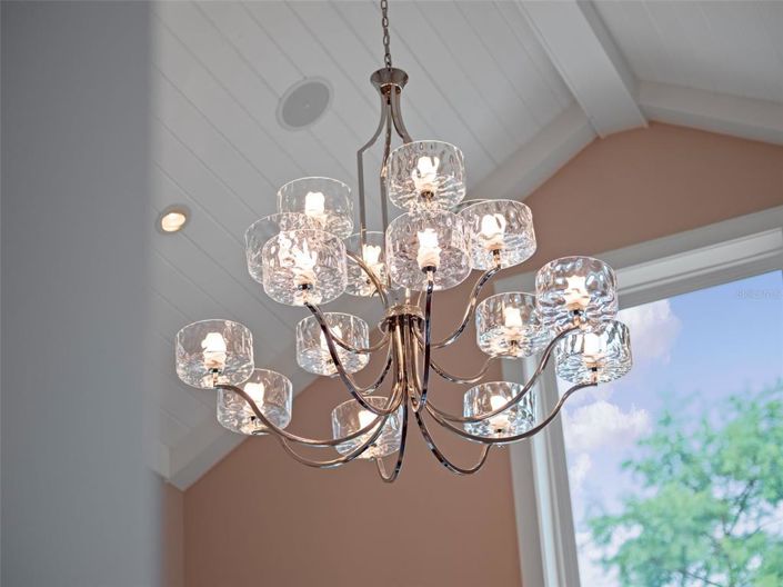 Image No.56-5 Bed Property for sale