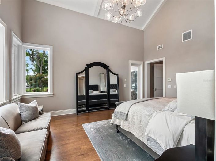 Image No.57-5 Bed Property for sale