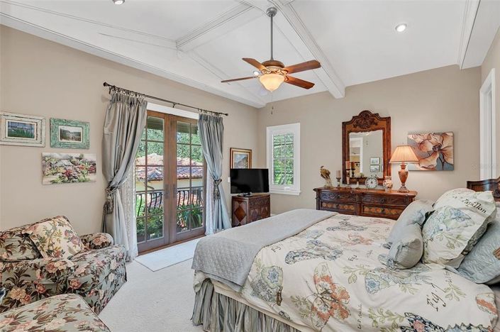 Image No.30-7 Bed Property for sale