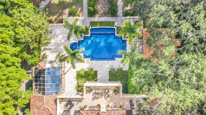 Image No.49-7 Bed Property for sale