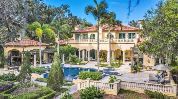 Image No.50-7 Bed Property for sale