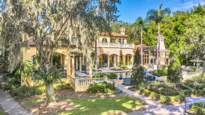 Image No.51-7 Bed Property for sale