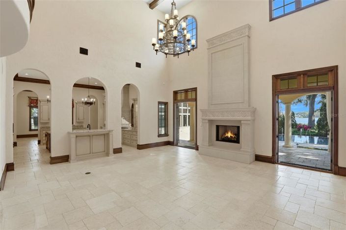 Image No.58-7 Bed Property for sale