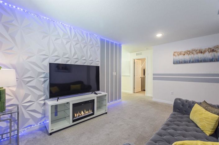 Image No.20-7 Bed Property for sale