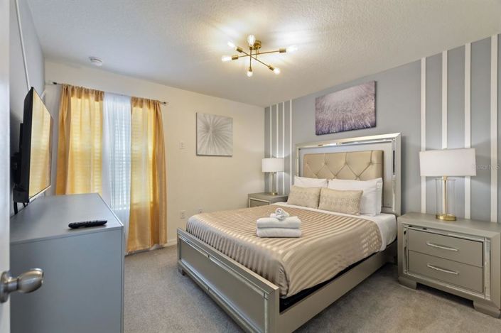 Image No.22-7 Bed Property for sale