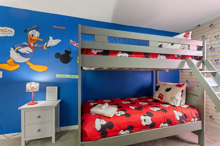 Image No.4-7 Bed Property for sale