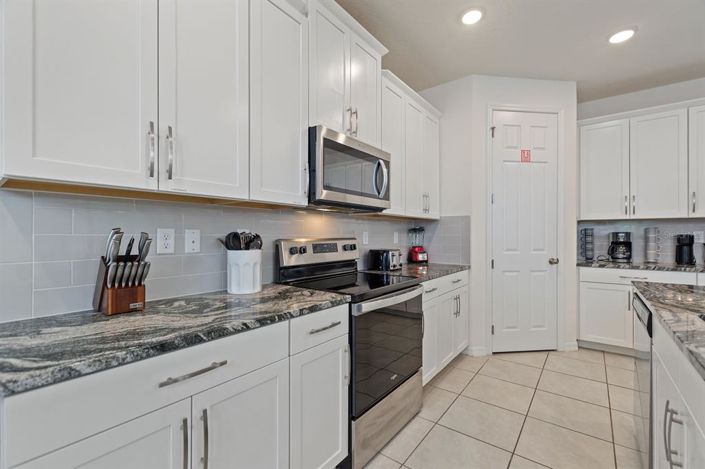 Image No.43-7 Bed Property for sale