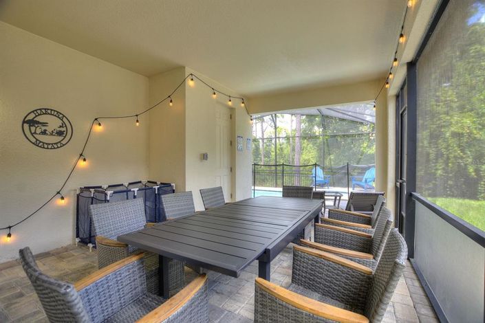 Image No.52-7 Bed Property for sale