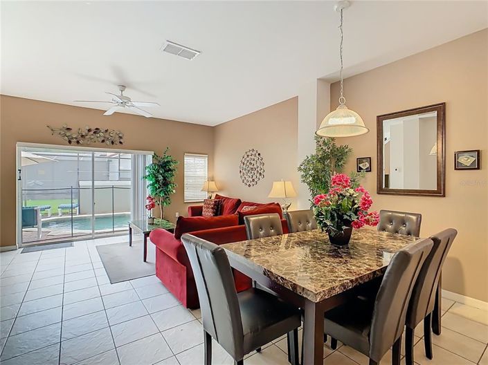 Image No.10-3 Bed Townhouse for sale