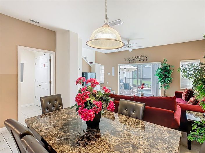 Image No.8-3 Bed Townhouse for sale