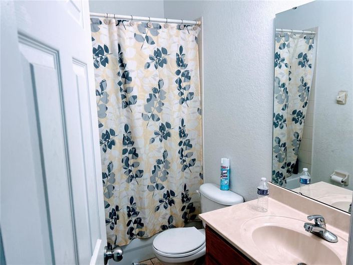 Image No.10-3 Bed Property for sale