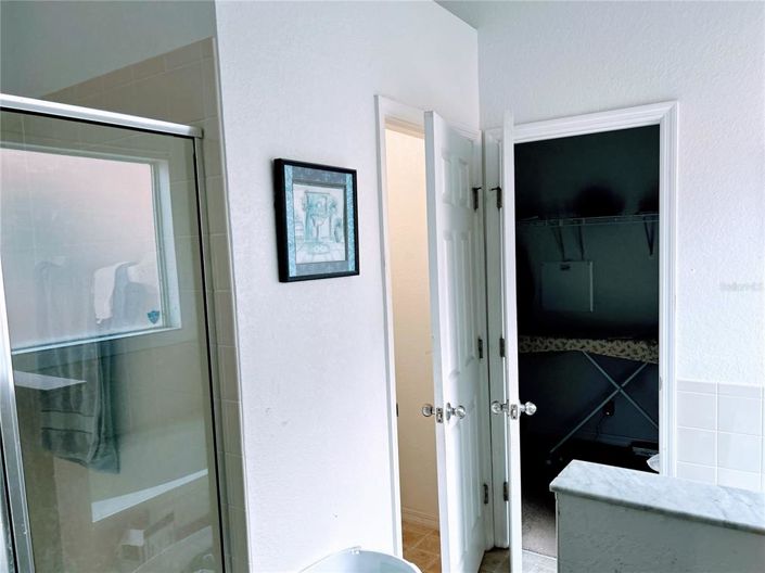 Image No.6-3 Bed Property for sale