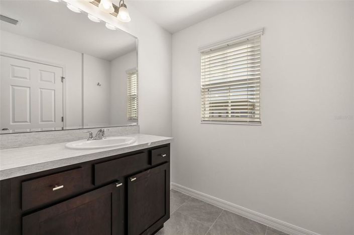 Image No.31-3 Bed Townhouse for sale