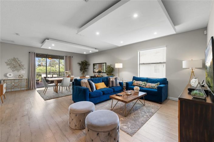 Image No.11-3 Bed Property for sale