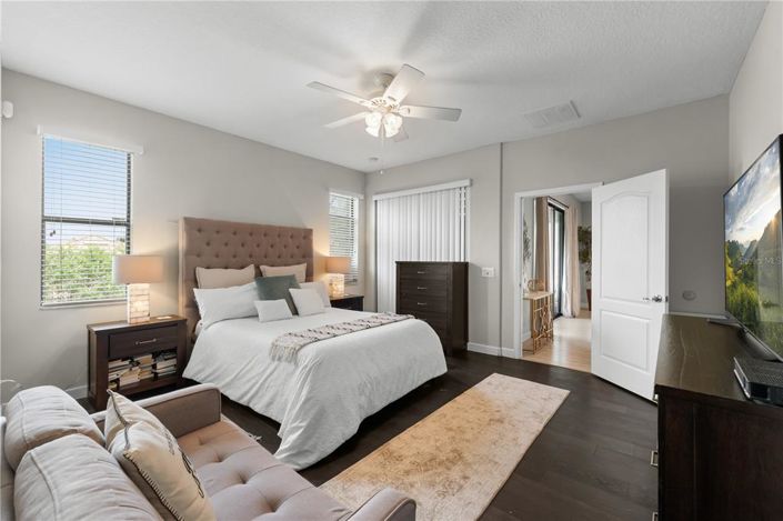 Image No.18-3 Bed Property for sale