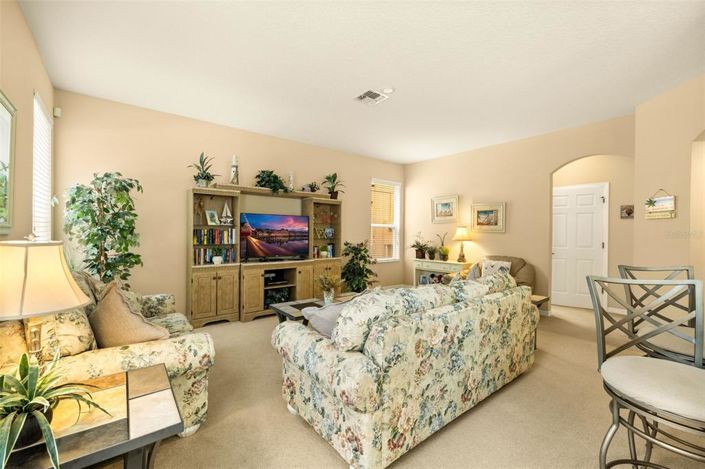 Image No.26-5 Bed Property for sale