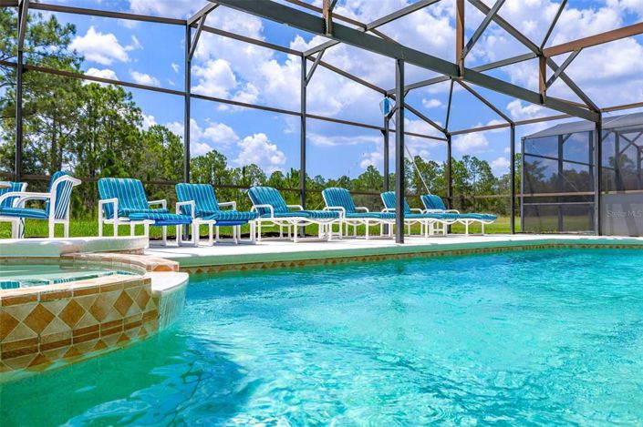 Image No.8-5 Bed Property for sale