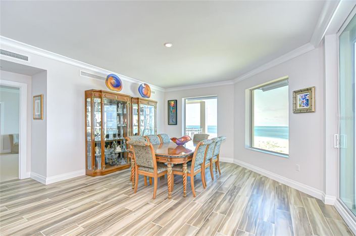 Image No.15-4 Bed Property for sale